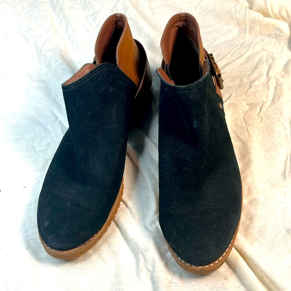 Caterpillar CAT Black Brown Suede Ankle Boots